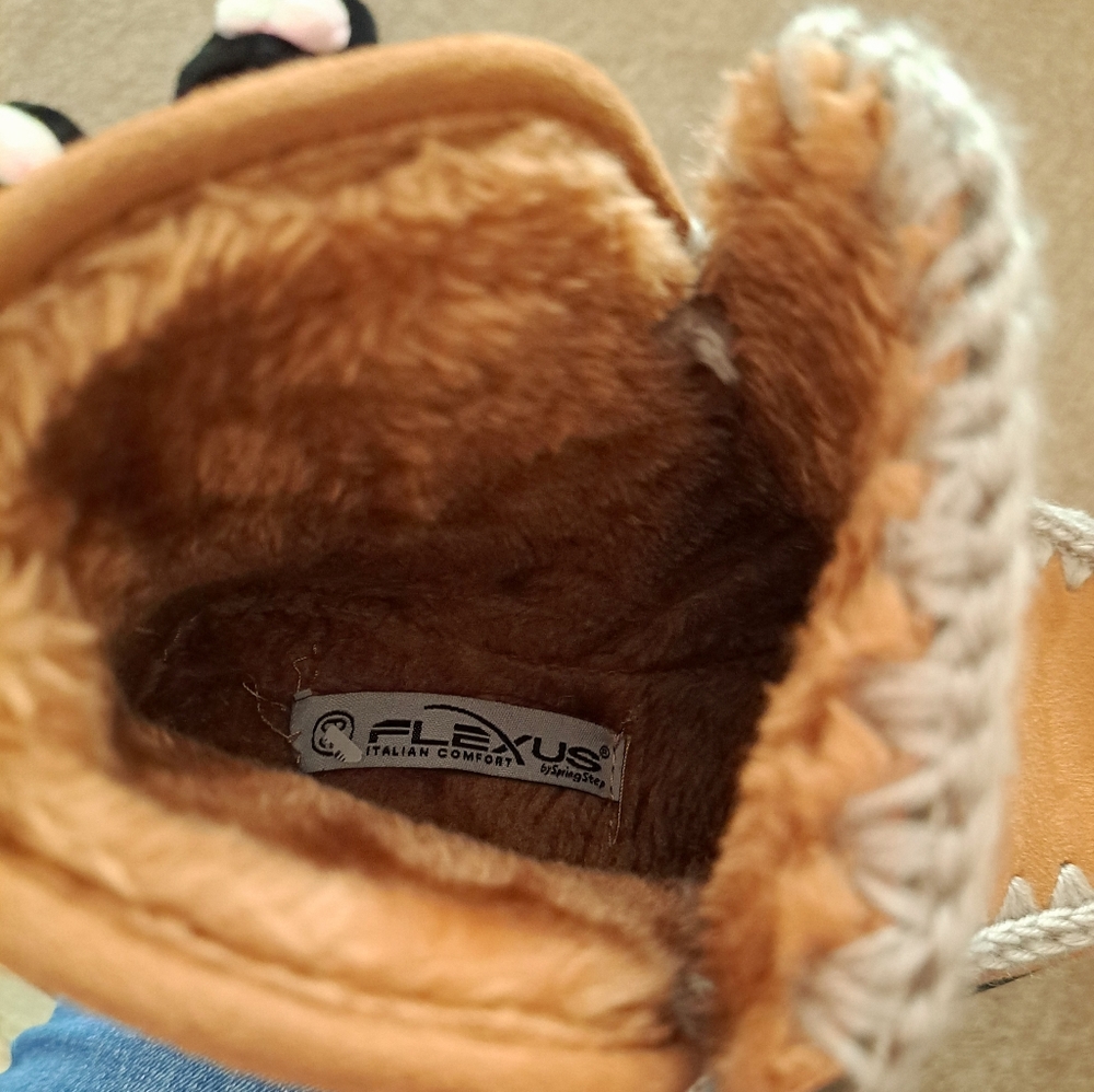 FLEXUS by SPRING STEP "TESSO" FUR LINED OVERSIZED HEAVY STITCHING ANKLE BOOTS - Picture 10 of 10